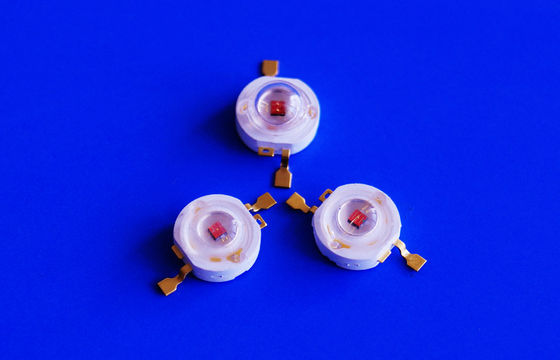 سرخ فوق العاده قوی قدرت رهبری 1 وات چیپ تایوان 620-630nm، 400ma جریان